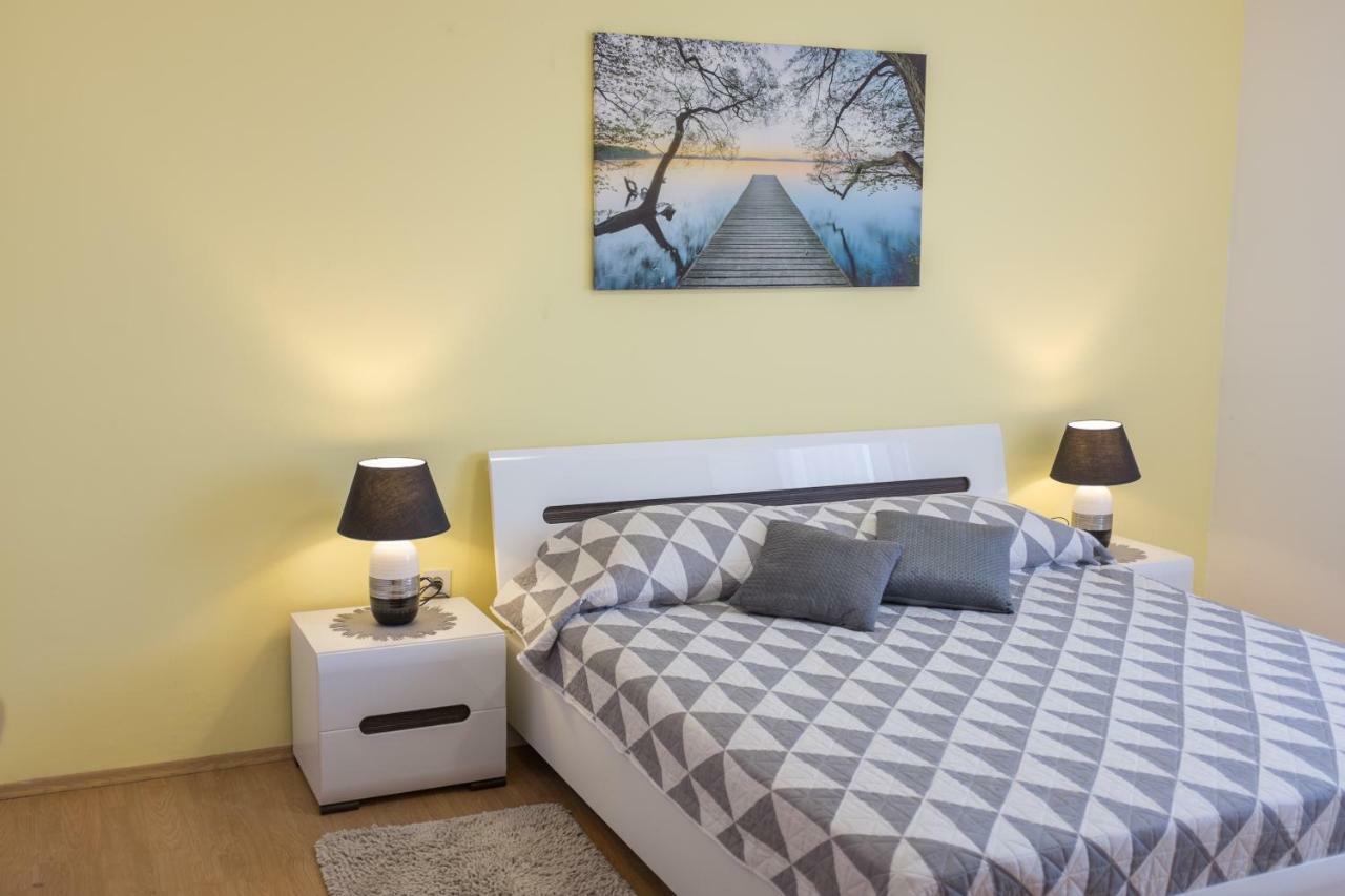 Apartment Sv. Marak Risika Esterno foto